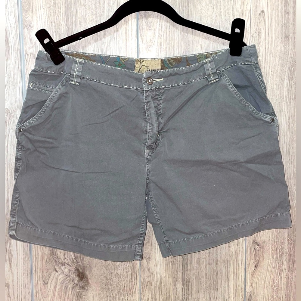 Gramicci Hip Hugger Olive Green Trail Shorts Front & Back Pockets Zip Fly Sz 8